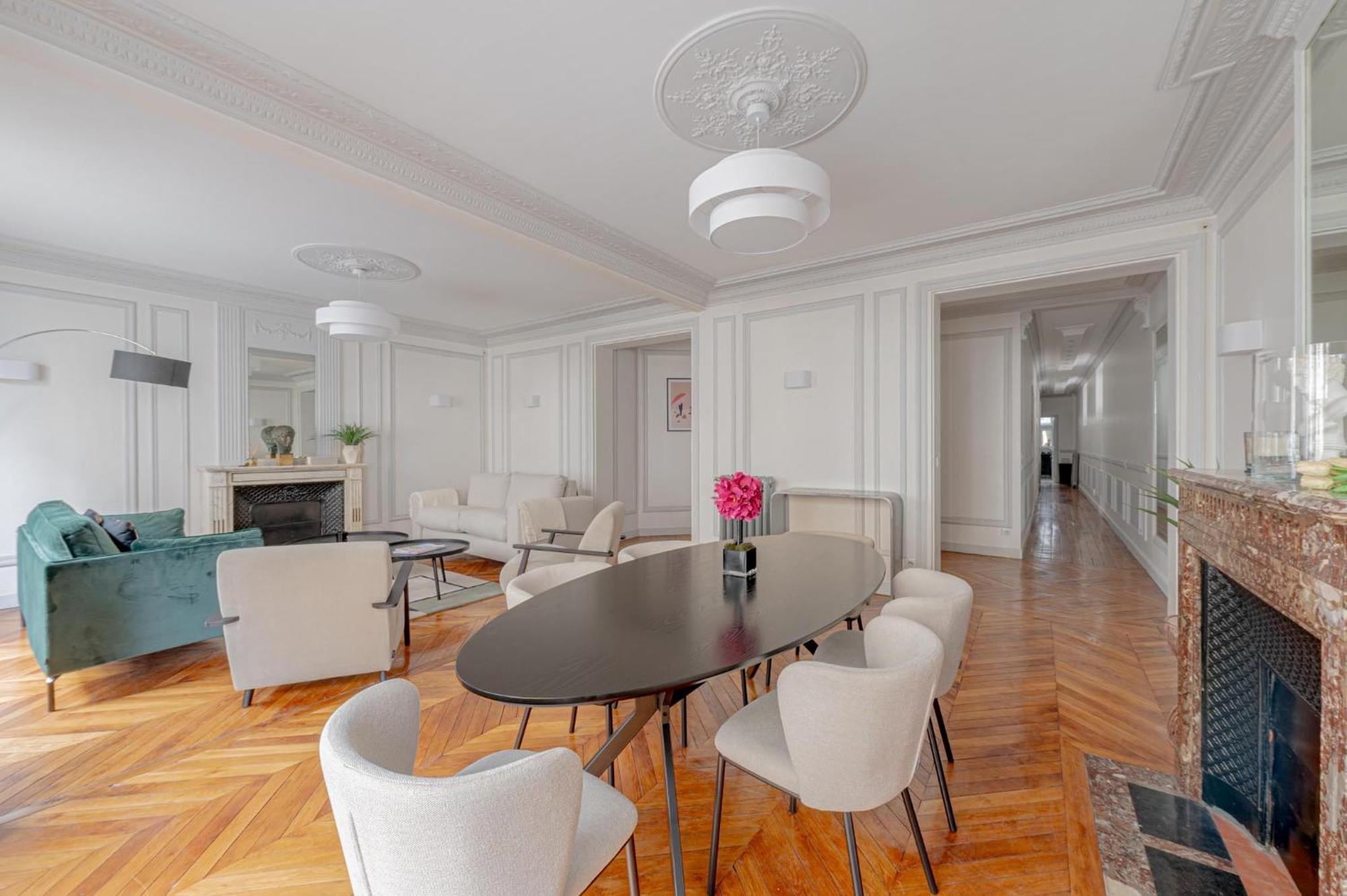 Parisian Elegance 2bedr In The 16th *